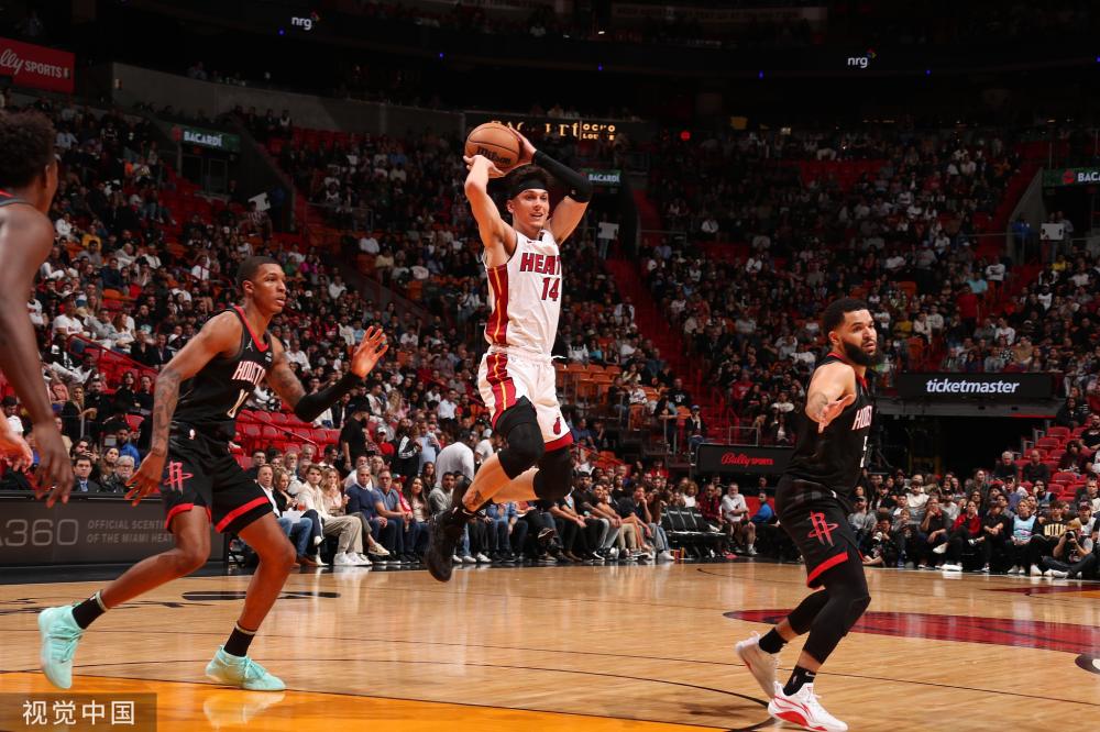 为曼联再度 为曼联再度